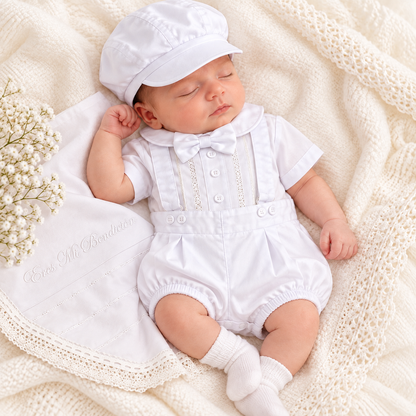 Set de Bautismo para Bebé Niño con Sábana Bordada y Gorra – Blanco | Eres Mi Bendición 3758