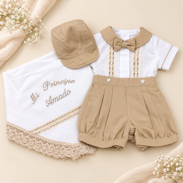 Set para Bebé Niño con Sábana Bordada y Gorra – Blanco y Beige | Mi Príncipe Amado 3437